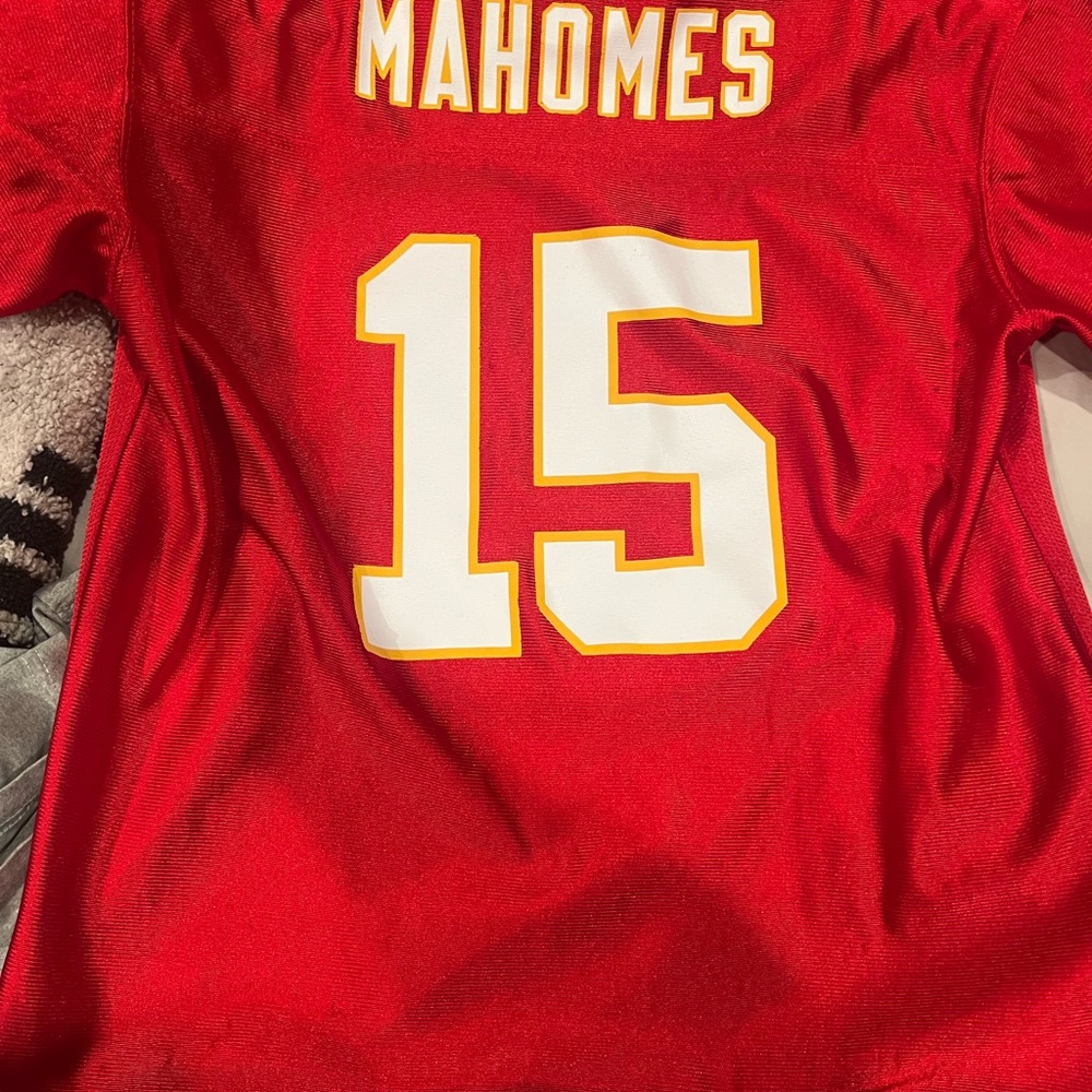 Chiefs Mahomes Jersey & Nike shirt